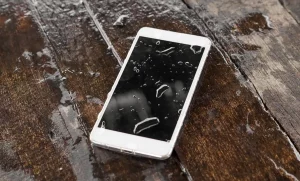 Best ways to protect phone from water damage
