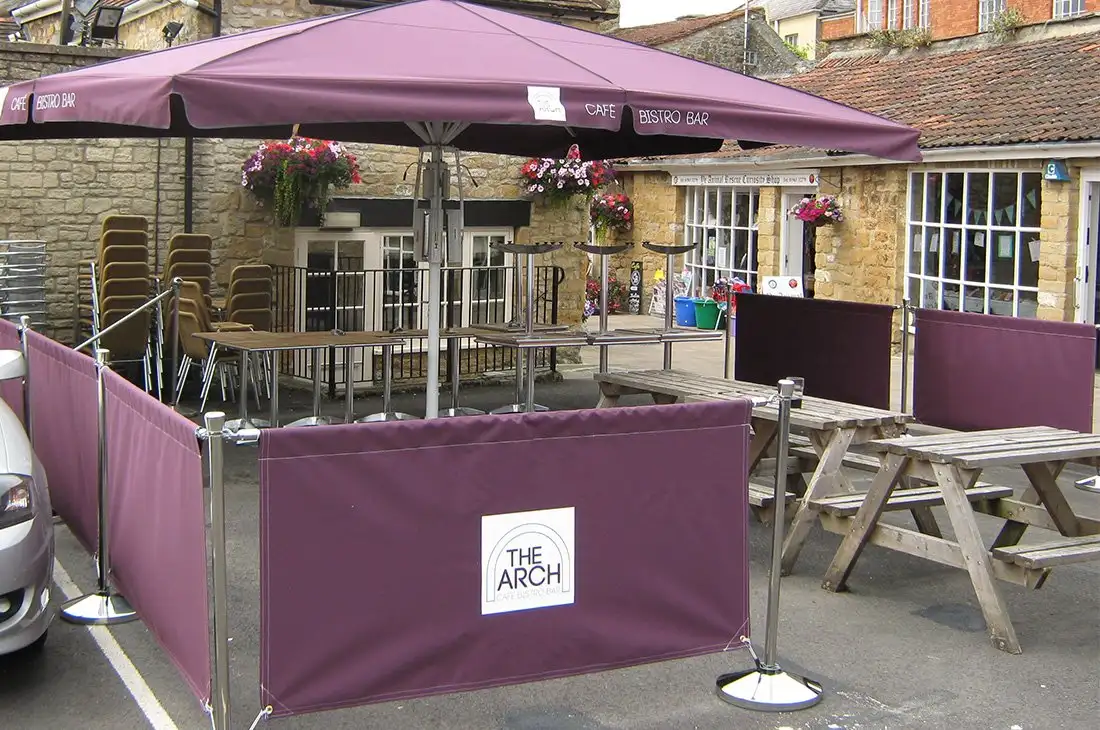 Choosing the Best Material for Cafe Barriers
